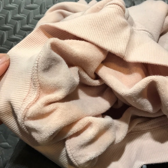 Brandy Melville Pink Crew Neck Super Soft Sweater - Picture 10 of 10